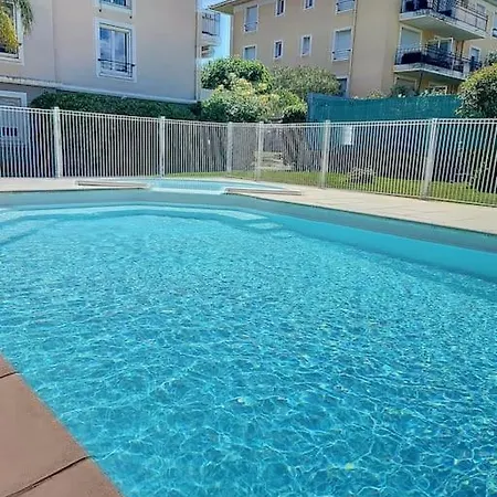 Superbe Appartement Avec Balcon- Wifi- Clim Cagnes-sur-Mer Exterior photo