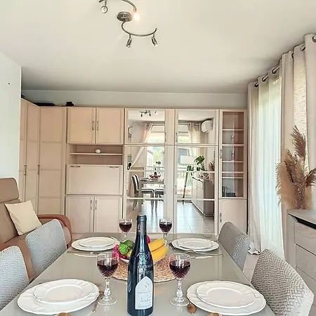 Superbe Appartement Avec Balcon- Wifi- Clim Cagnes-sur-Mer Exterior photo