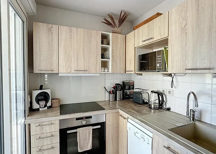Superbe Appartement Avec Balcon- Wifi- Clim